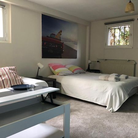 Chambre indépendante aux pied des Pyrénées Billere Esterno foto