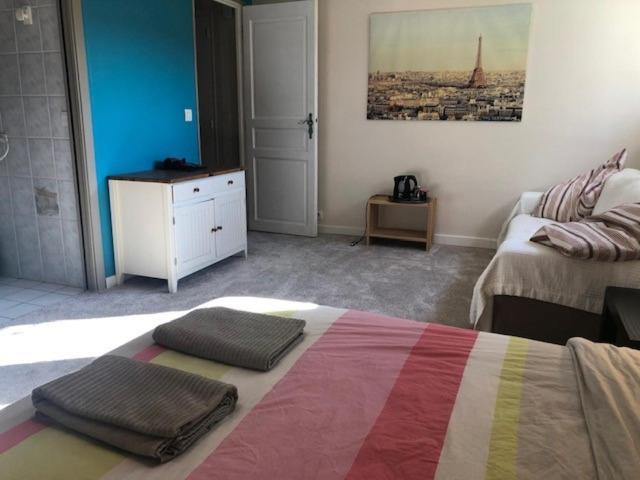Chambre indépendante aux pied des Pyrénées Billere Esterno foto