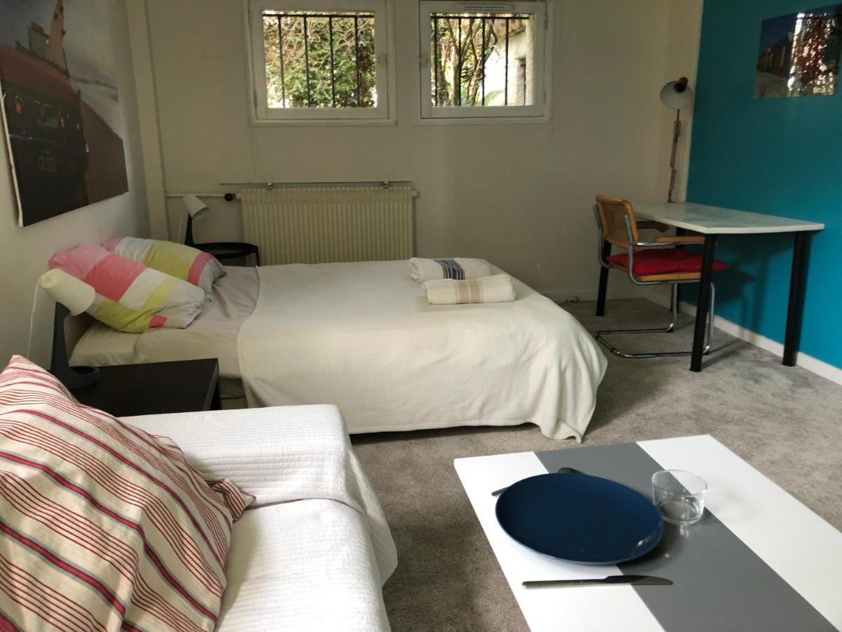 Chambre indépendante aux pied des Pyrénées Billere Esterno foto