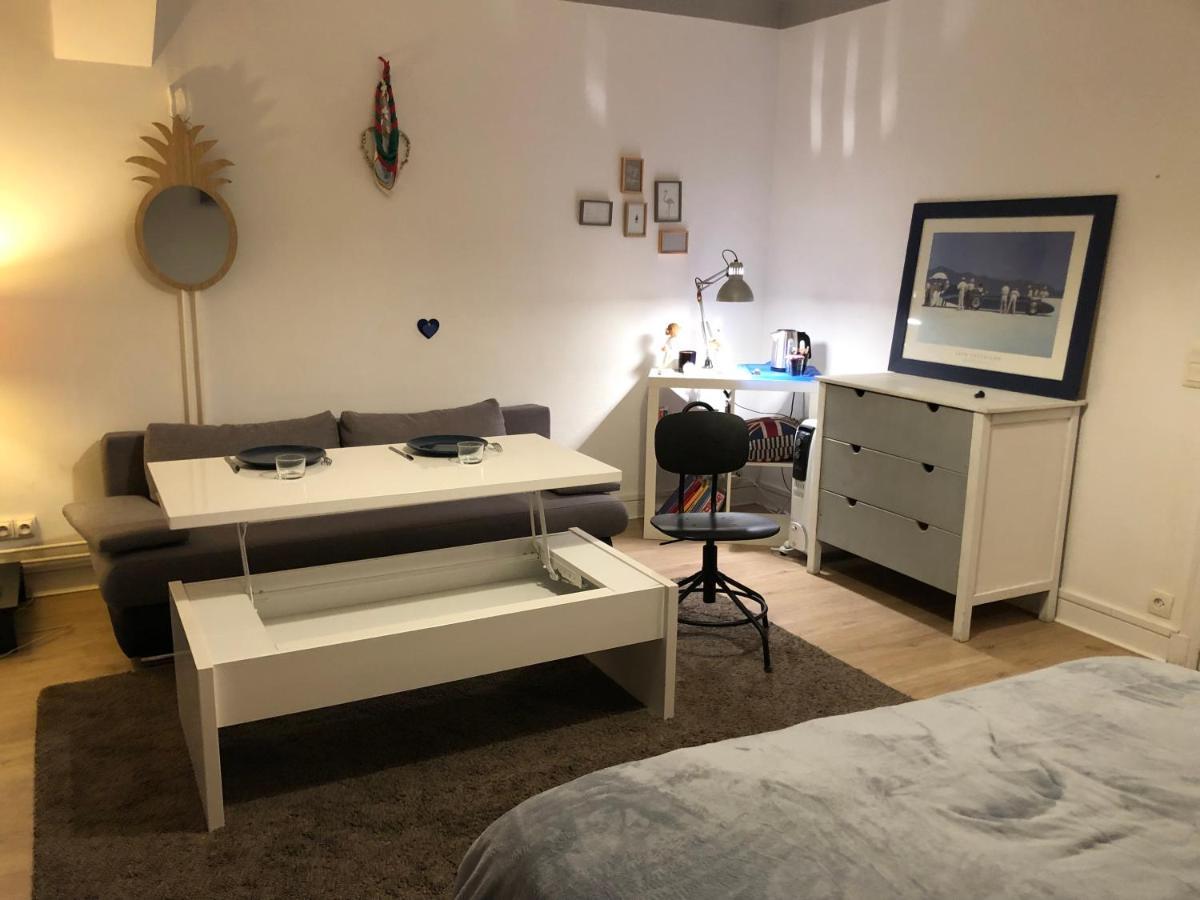 Chambre indépendante aux pied des Pyrénées Billere Esterno foto